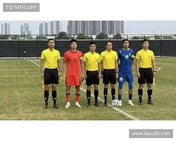 U19国足冲突激烈杨铭锐遭黄牌